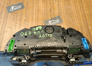 Licznik 8E0920901E Zegary Wskazniki Obudowa Europa 2.0 3.2 TFS FSI Audi A4 B7 9