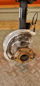 BMW F20 F21 ZWROTNICA AMORTYZATOR LEWY PRZÓD PRZEDNIA 6792285 6873721 6