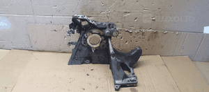 Mocowanie łapa pompy wtryskowej paliwa Opel Zafira C 2.0 CDTI 55574721 4