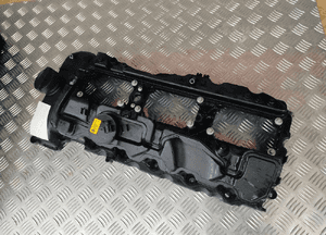 Bmw E84 E90 F10 F15 pokrywa głowicy N55 7570292 zaworów 15