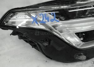 Volvo XC90 ii full led lampa przednia prawa 5