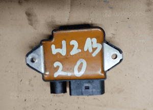 Przekaźnik świec żarowych Mercedes E-Klasa W213 2.0 CDI A6549001300 3