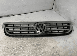 Atrapa przod grill przedni vw touareg 2003-2007 1