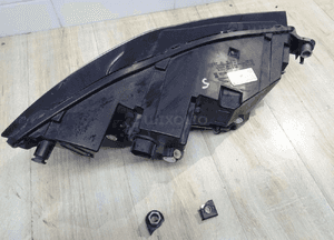 Jaguar pace X590 lampa full led lew J9D3-13W030BC 9