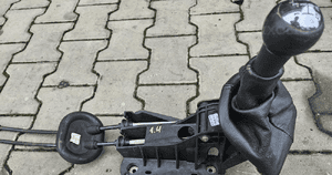 Peugeot 307  Citroen C4  1.4 8V  linka linki zmiany biegów lewarek wybierak 9651043080 4
