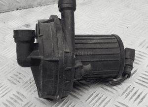 POMPA POWIETRZA WTÓRNEGO A8 D3 06A959253B 1