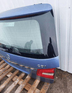Mercedes e-klasa W212 lift kombi klapa bagażnika tył kompletna w kolor 4