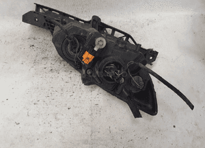 Lampa przednia lewa przód lewo mazda 3BK 4