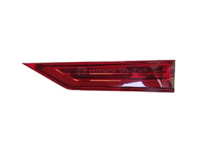 VOLVO XC60 II LAMPA PRAWY TYŁ TYLNA W KLAPĘ ORYGINAŁ 1