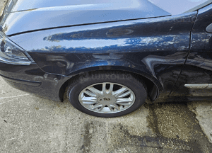 Renault Laguna II 2 Lift błotnik przód przedni prawy NV472 2