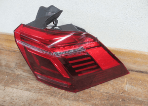 Lampa tylna tył prawa lewa vw tiguan ii 2 lift iq.light 5NA 2020- 4