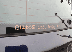 Klapa Pokrywa Bagażnika Szyba Granatowa LZ5L Audi A4 B6 Kombi Avant 8