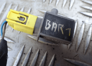 Sensor uderzeniowy mercedes W204 A2048201985 radom 2