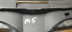 Wlot dolot kierownica powietrza górna mocowanie grilla nerek BMW M5 G30 F90 7