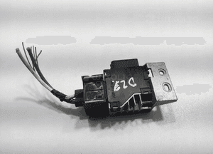 PRZEKAŹNIK ŚWIEC ŻAROWYCH NISSAN NAVARA IV D23 NP300 2.3 DCI 271203982R 15- 6