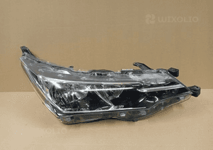 Lampa prawa prawy reflektor toyota corolla E16 led lift 16- 1