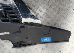 ATRAPA GRILL ZNACZEK Nissan Juke I F15 lift 14- 3