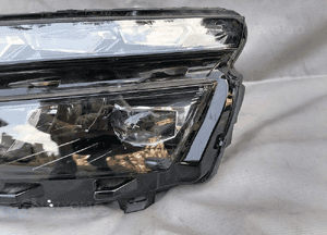 Lampa lewa lewy przód Skoda Kamiq 658941015B 2