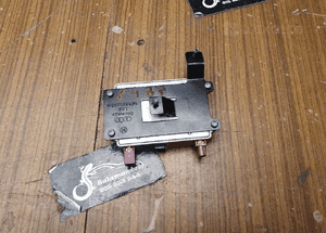 Wzmacniacz 8E0035456A 8E0035456B 8E0035456C Moduł Antenowy Telefonu Audi A4 S4 B6 B7 S6 A6 C6 9