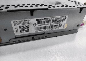 Fabryczne radio cd renault trafic ii 281150049R kod 2007-2014 lift 5