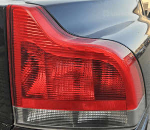 Volvo S60 I lampa tył tylna prawa 1