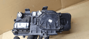 Lampa prawy przód przednia prawa Audi A4 B6 8E0941004F 8E0990008F 8