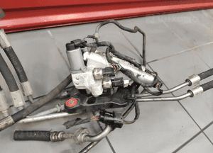 BMW 7 F01 F02 3.0D N57 BLOK ZAWORÓW DYNAMIC DRIVE PRZEWODY WĘŻE KPL ORYG 8