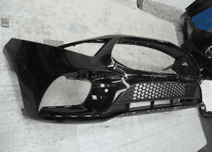 Mercedes a 177 amg idealny zderzak przedni 2