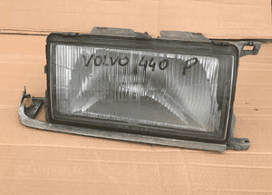 Lampa prawa przód Volvo 440 88-96r 1