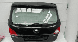 KIA VENGA klapa bagażnika 1