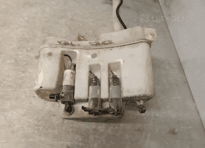 Range rover iii L322 zbiorniczek spryskiwaczy AH42-17A645-AA 2