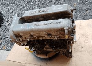 Silnik słupek Nissan Almera Tino 2.0 16V SR20 4