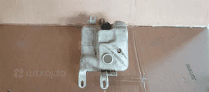 Zbiorniczek spryskiwaczy pompka Alfa 147 3