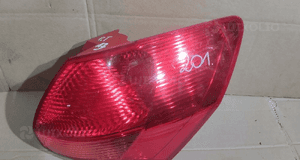 Lampa prawa tył tylna kia venga w błotnik 1