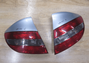 MERCEDES CLC 203 lampa tył tylna oryginał 1