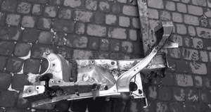 Toyota Corolla Verso 04-08 podluznica cwiartka przod prawa 1