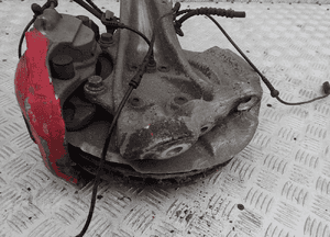 PIASTA ZWROTNICA  LEWY  PRZOD  ZACISK  BWM 5 GT  60/36 5