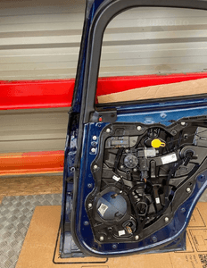 Alfa romeo stelvio drzwi prawe tylne ładne w kolor 092 9