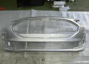 Ford focus MK4 lift zderzak przedni 1