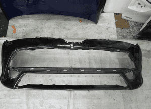 Toyota avensis T27 lift zderzak przedni 1