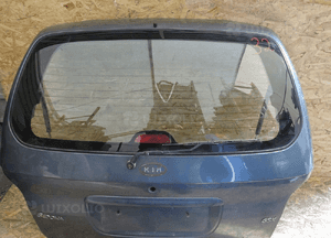 Klapa tylna kia sedona carnival 2