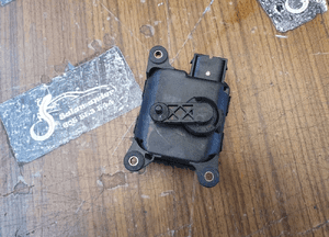 Silniczek Nagrzewnicy Mechanizm Klapy Nawiewu EUROPA AUDI A6 C5 37