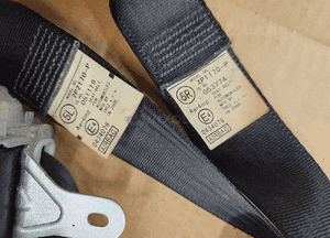 Toyota Aygo Citroen C1 pas bezpieczenstwa przod prawy lewy  053774 5