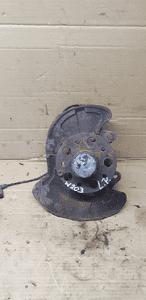 Zwrotnica lewy przód przednia lewa Mercedes W209 W203 1