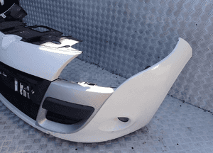 Zderzak przód renault megane iii 620220005R  dostepne 2 szt 4