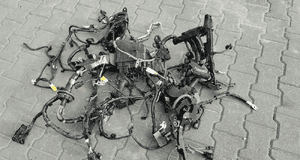 Wiązka silnika kompletna toyota yaris iv 4 1.5 hybryda 82121-0U680 4