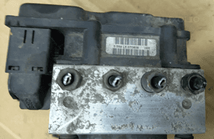 Dacia Sandero I pompa sterownik ABS 3