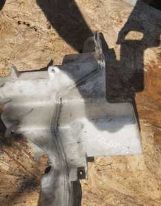 zbiorniczek płynu spryskiwaczy passat b 6 3c0955453