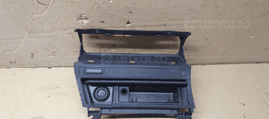 Popielniczka schowek zapalniczka BMW 3 E46 8205377 8202178 3