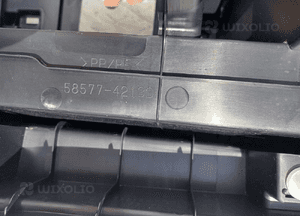 Toyota RAV-4 iv 2013 - 2019 osłona pasa tylnego tył schowek 58577-42130 6